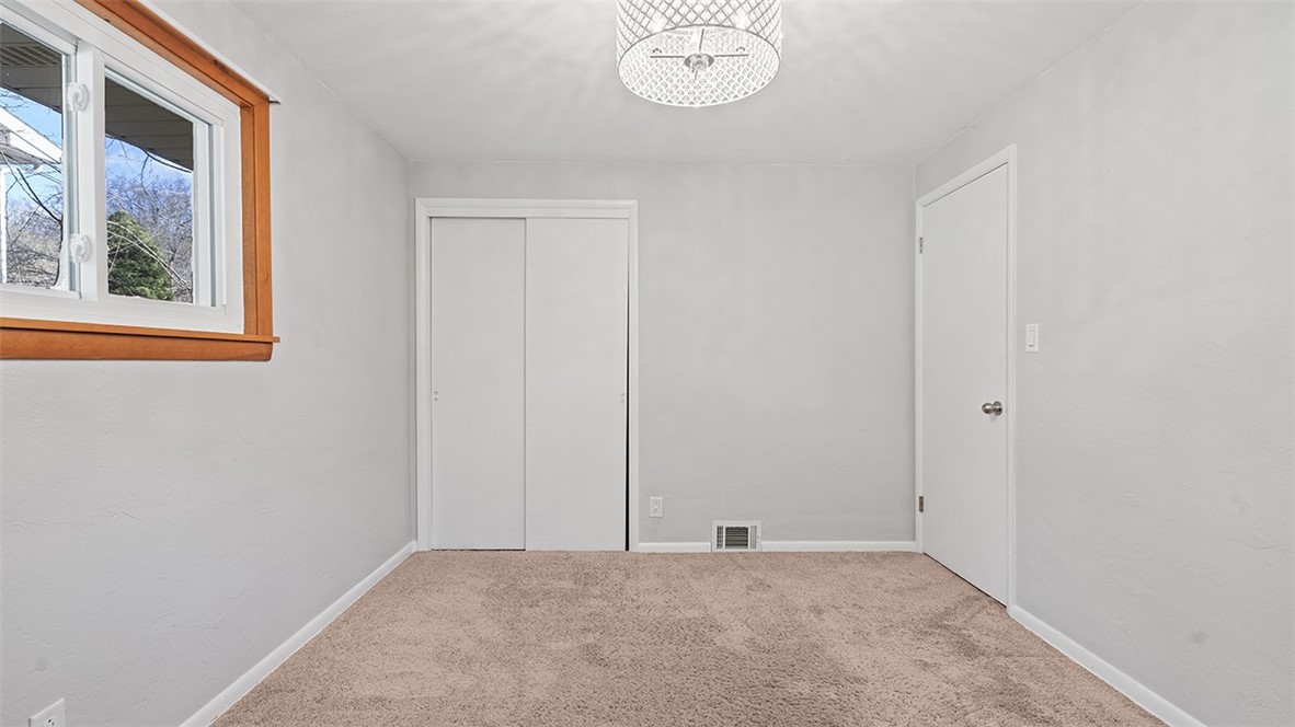 49 Finley Ave, Finleyville, Pennsylvania image 18