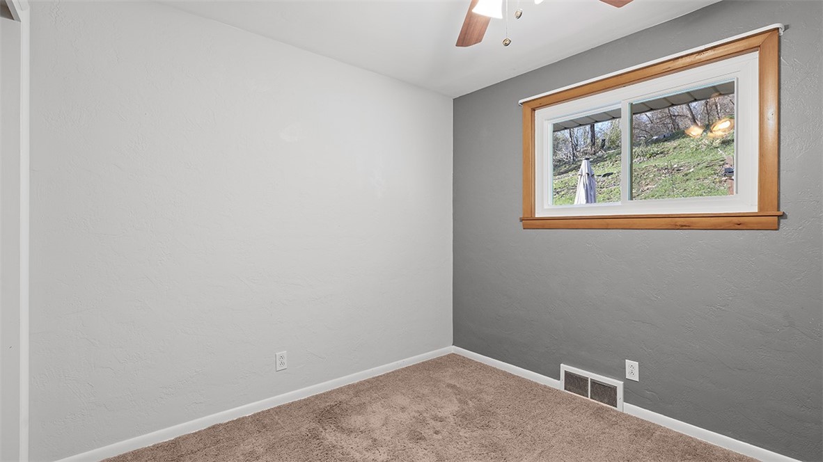 49 Finley Ave, Finleyville, Pennsylvania image 19
