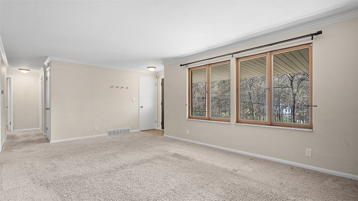 49 Finley Ave, Finleyville, Pennsylvania image 8