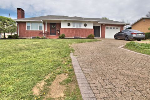 Photo of 122 Ravine Avenue, Johnstown, PA 15905 (MLS # 1749939)