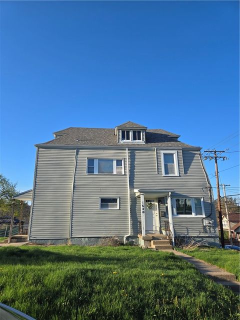 Apartment For Rent - 1640 Ellsworth Ave Ave<br/> Carnegie, PA 15106