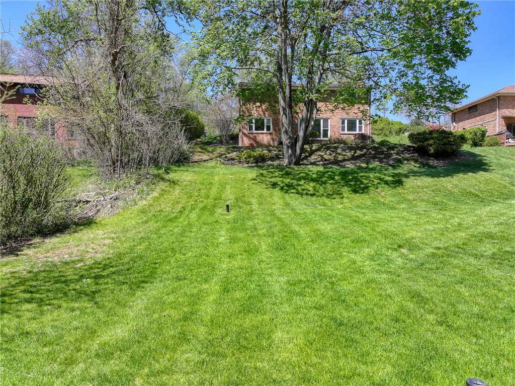 16 Sioux Rd Rd, Bethel Park, Pennsylvania image 23