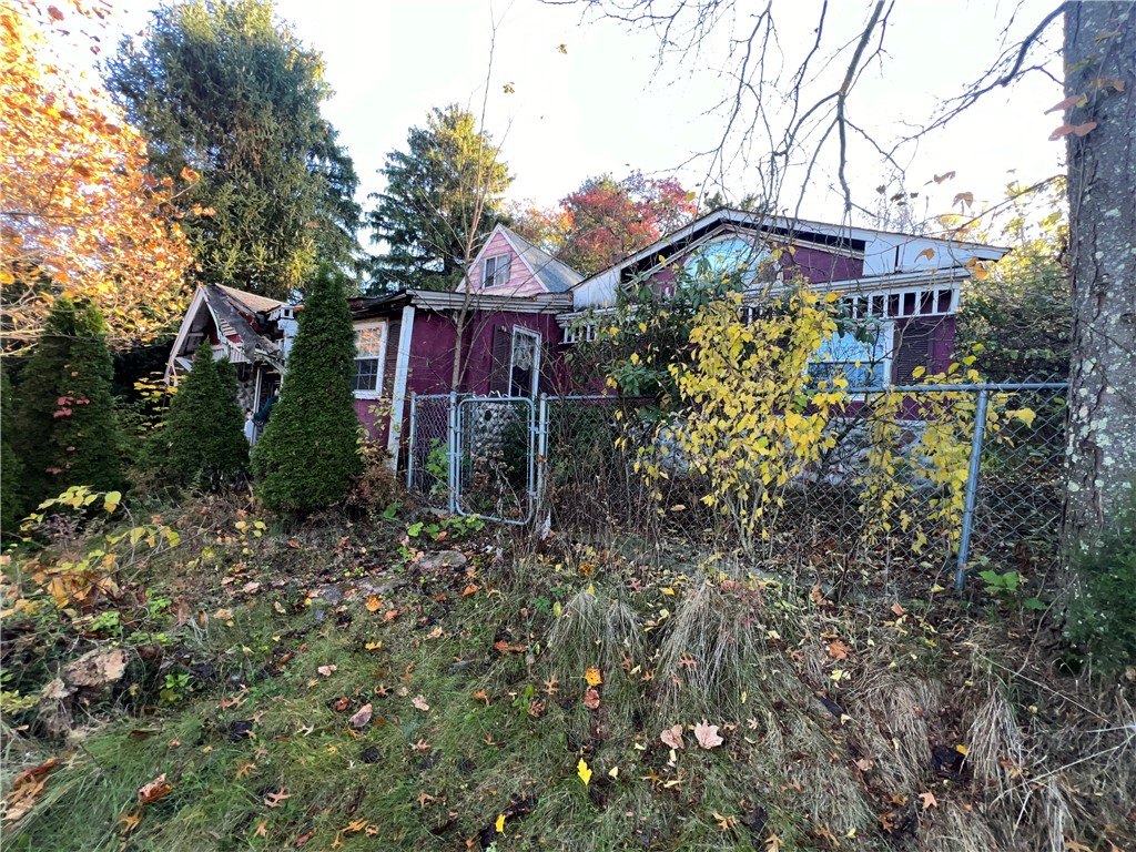 3203 Clay Pike St Pike, Hyde Park, Pennsylvania image 3
