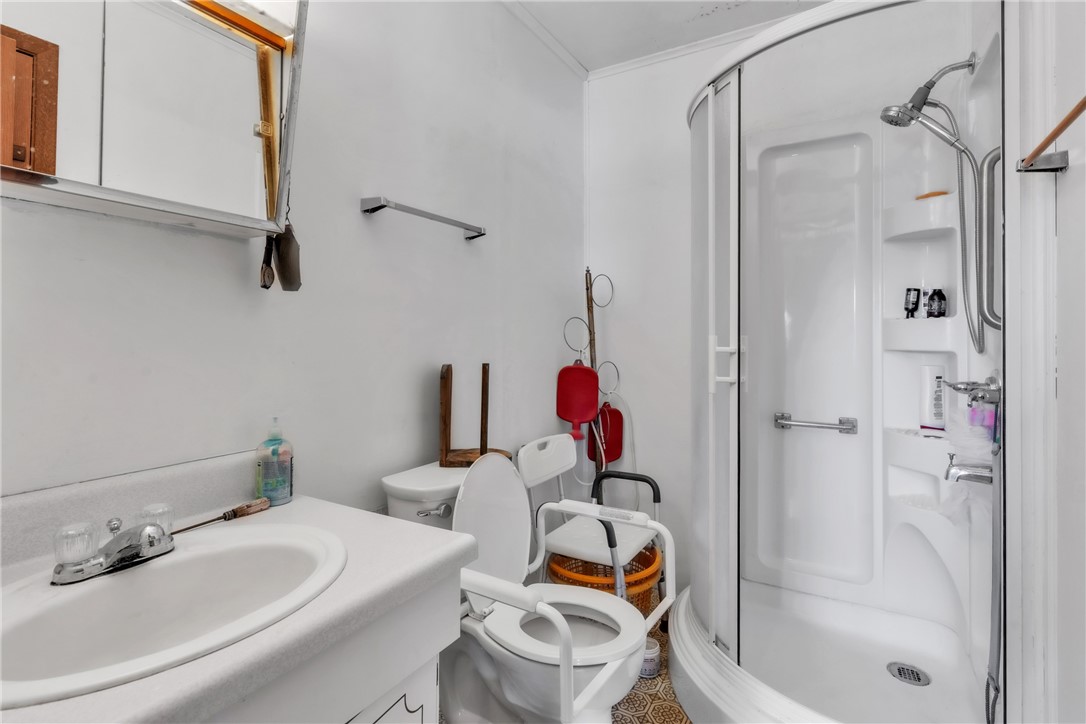 Clay Twp, Pennsylvania 16001, United States, 3 Bedrooms Bedrooms, ,2 BathroomsBathrooms,Residential,Pending,100980