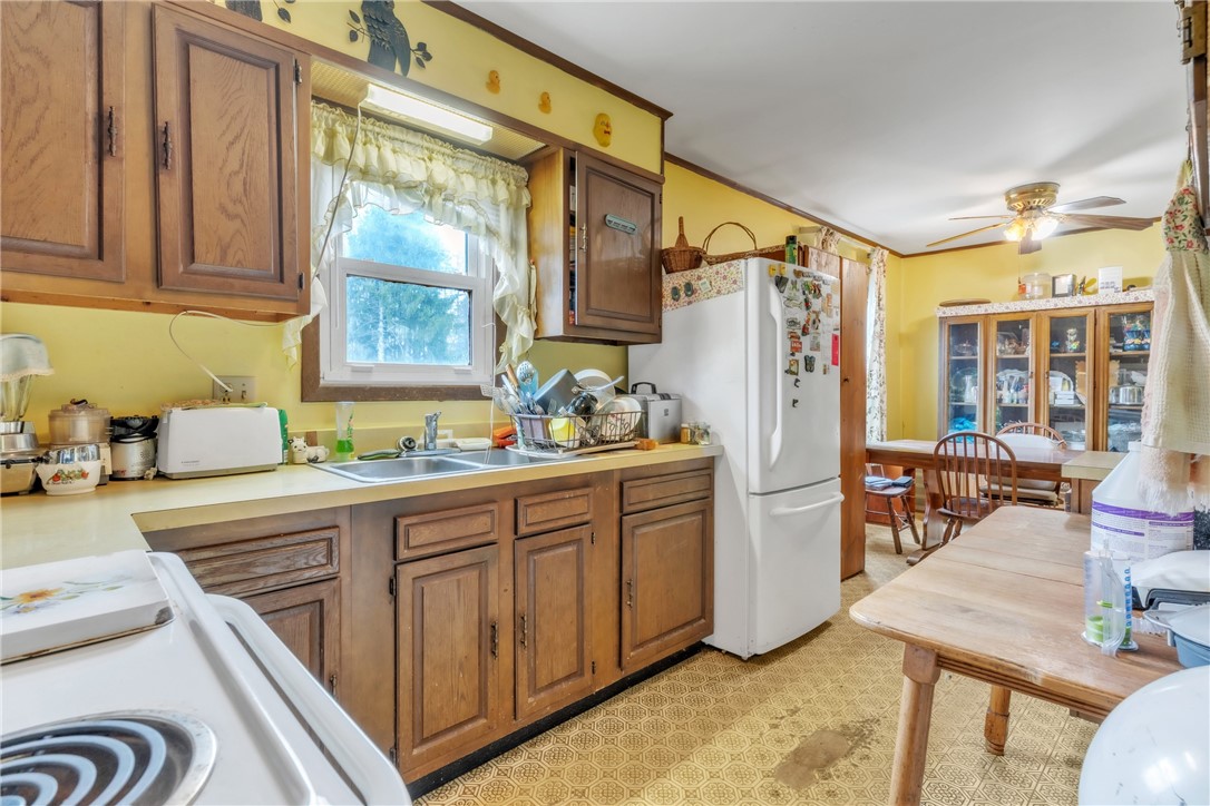 Clay Twp, Pennsylvania 16001, United States, 3 Bedrooms Bedrooms, ,2 BathroomsBathrooms,Residential,Pending,100980