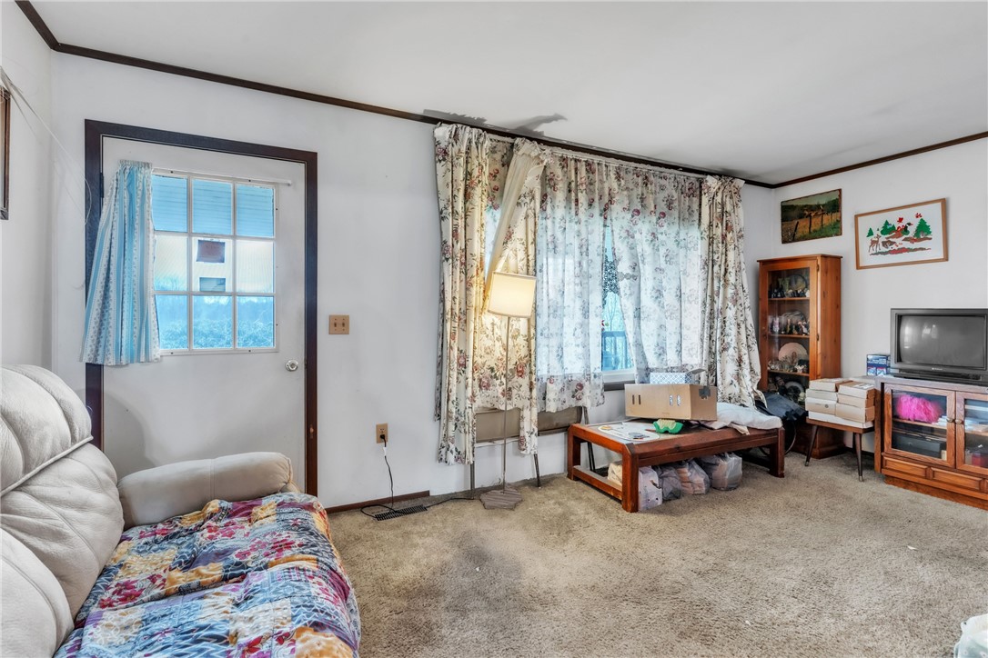 Clay Twp, Pennsylvania 16001, United States, 3 Bedrooms Bedrooms, ,2 BathroomsBathrooms,Residential,Pending,100980