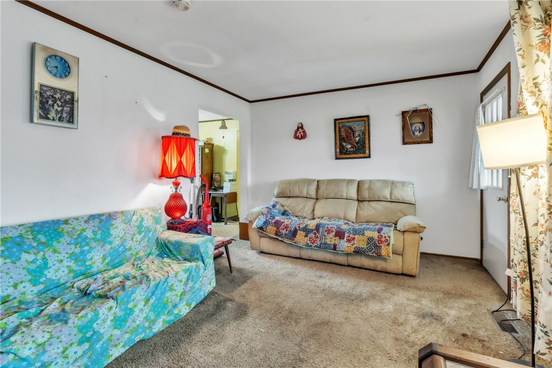 Clay Twp, Pennsylvania 16001, United States, 3 Bedrooms Bedrooms, ,2 BathroomsBathrooms,Residential,Pending,100980