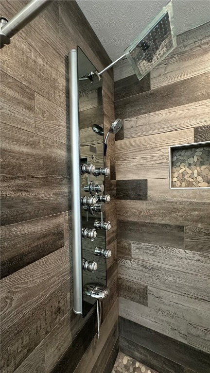 McCandless, Pennsylvania 15090, United States, 3 Bedrooms Bedrooms, ,3 BathroomsBathrooms,Residential,Active,192935