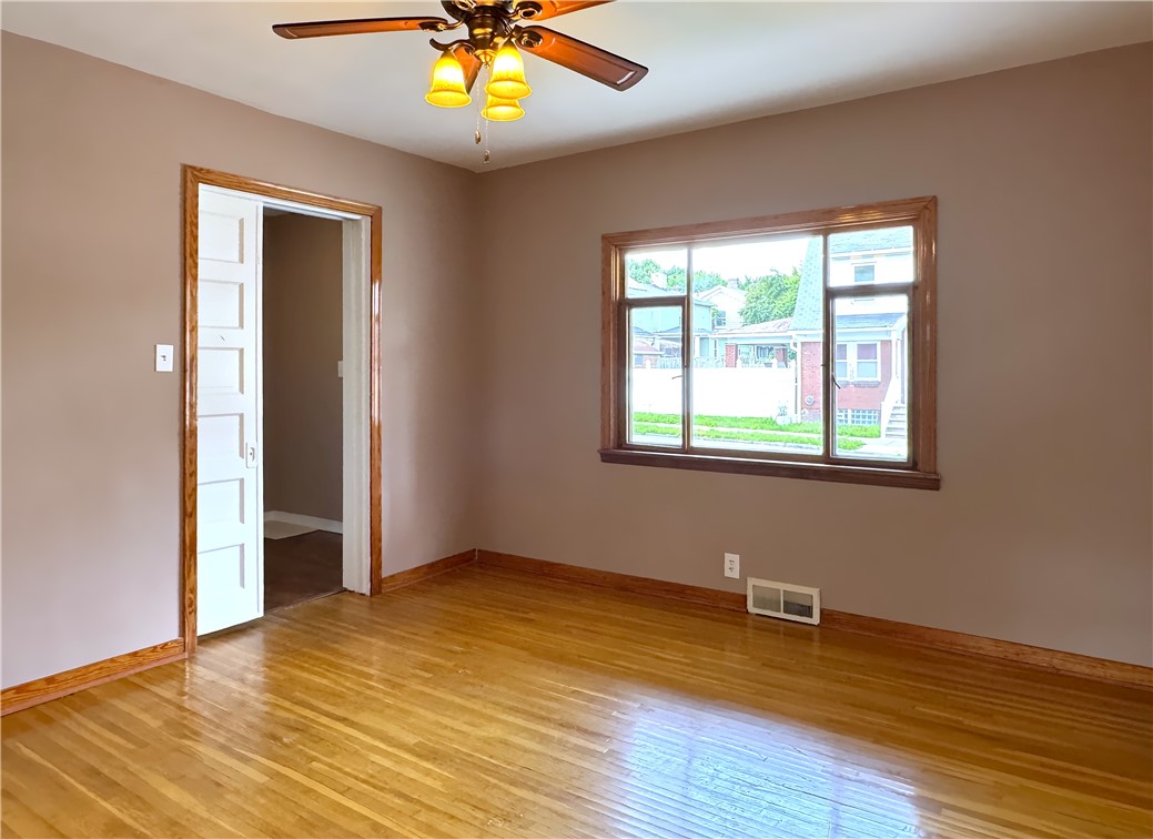 315 9th St St, Beaver Falls, Pennsylvania image 3