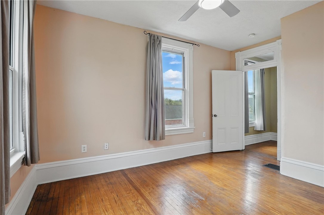 66 Thomas St St, Crafton, Pennsylvania image 26