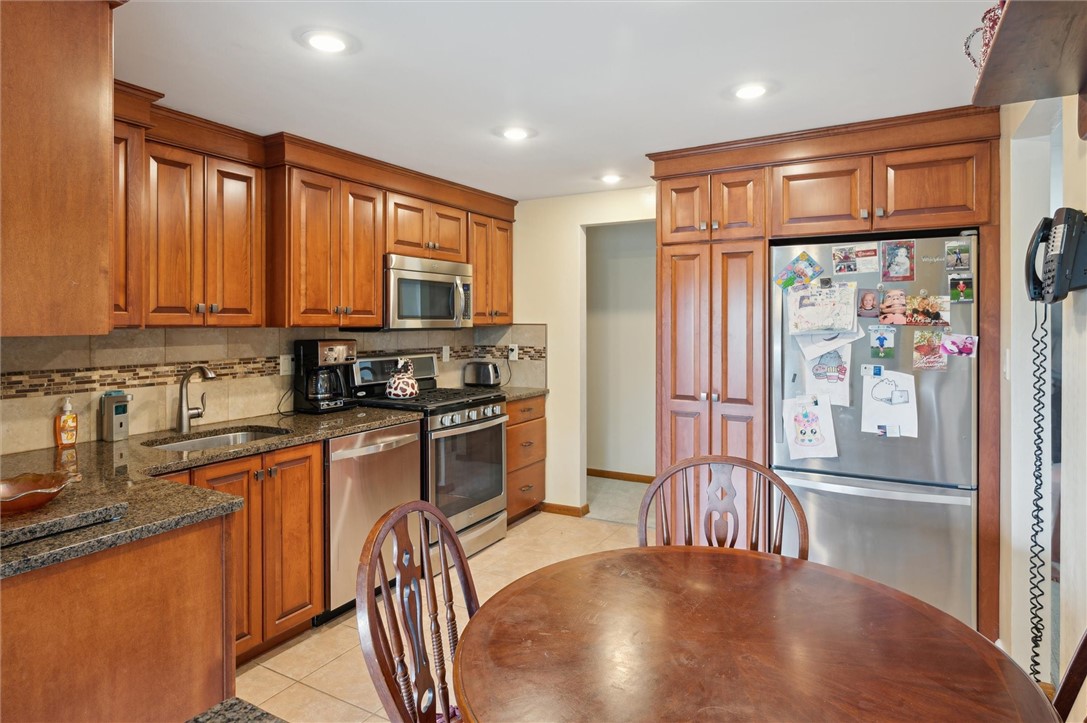 53 Maplewood Ct Ct, Delmont, Pennsylvania image 8