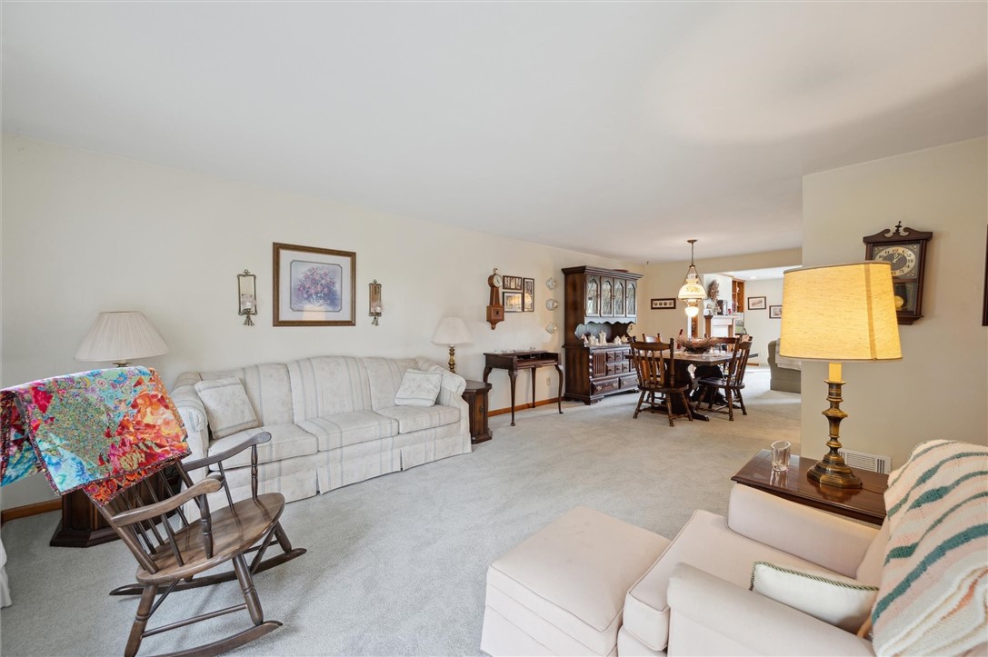 53 Maplewood Ct Ct, Delmont, Pennsylvania image 3