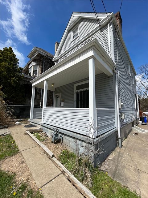 Photo of 1367 Montezuma St, Pittsburgh, PA 15206 (MLS # 1745990)