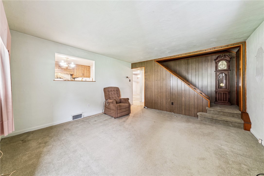 414 Mary St St, Jeannette, Pennsylvania image 4