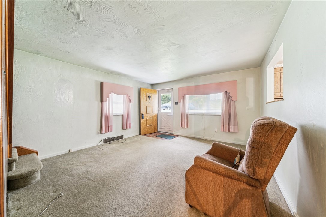 414 Mary St St, Jeannette, Pennsylvania image 3