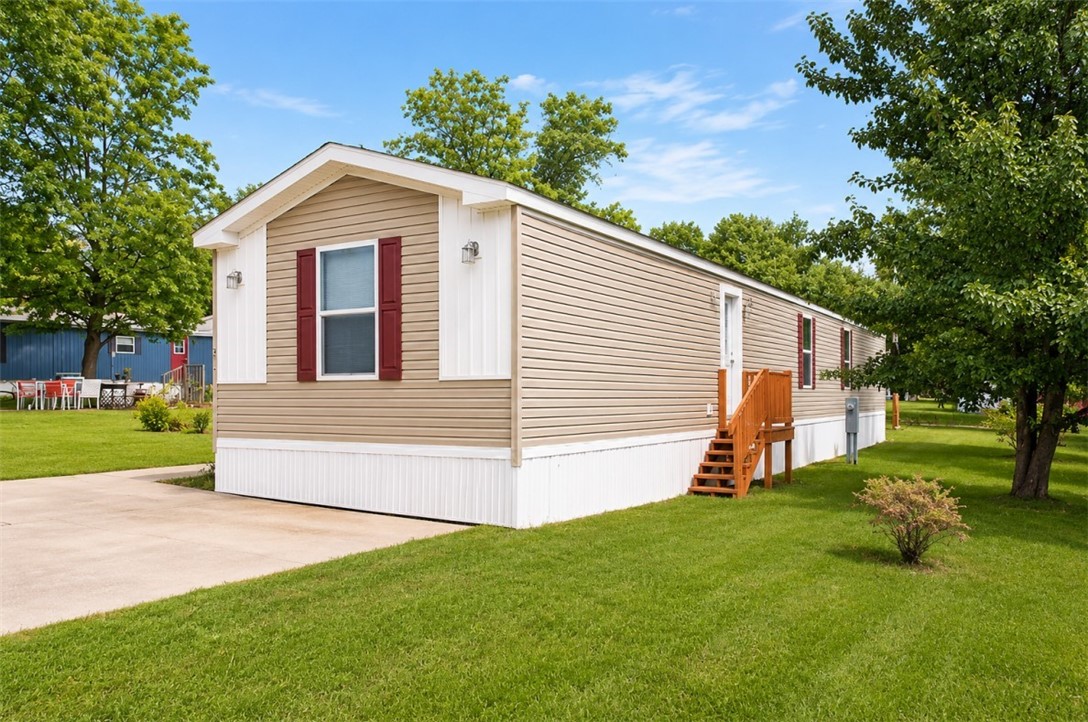 211 N Boyd Dr
