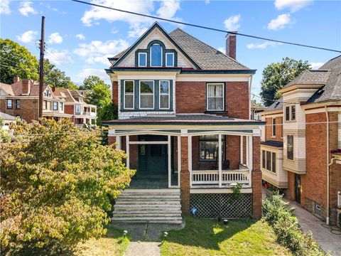 Photo of 320 Dalzell Ave, Pittsburgh, PA 15202 (MLS # 1747067)