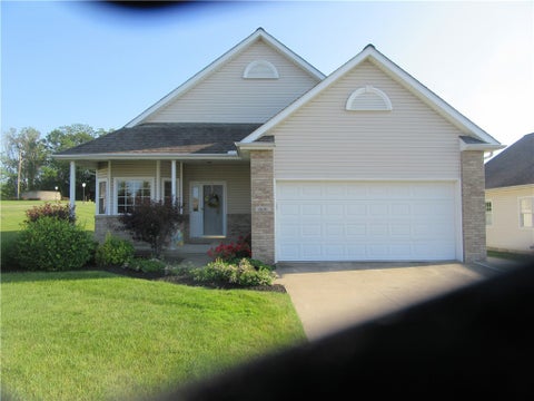 Photo for 6630 Meadowland Cir 1