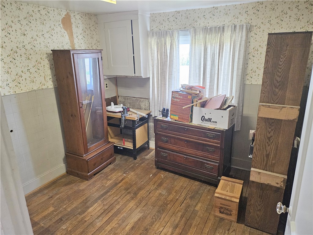 Slippery Rock Twp - But, Pennsylvania 16057, United States, 4 Bedrooms Bedrooms, ,1 BathroomBathrooms,Residential,Contingent,150505