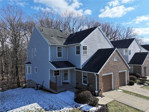 Condo For Sale - 1593 Saint Andrews Dr Dr<br/> Oakmont, PA 15139