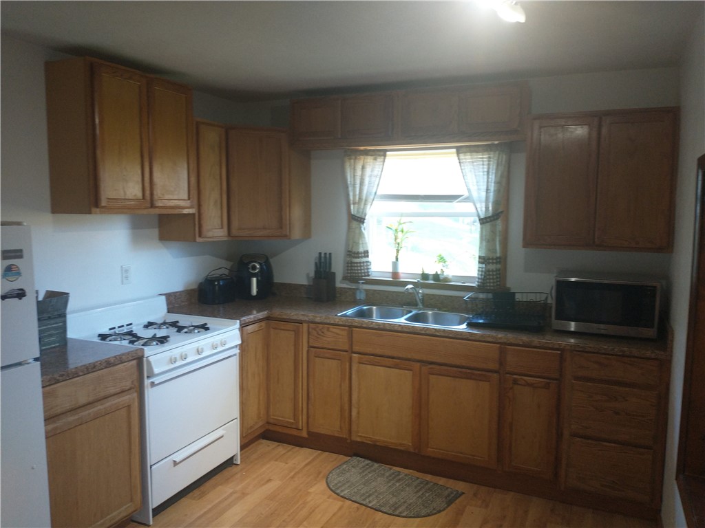 833 Belle Ave, Belle Vernon -  FAY, Pennsylvania image 5
