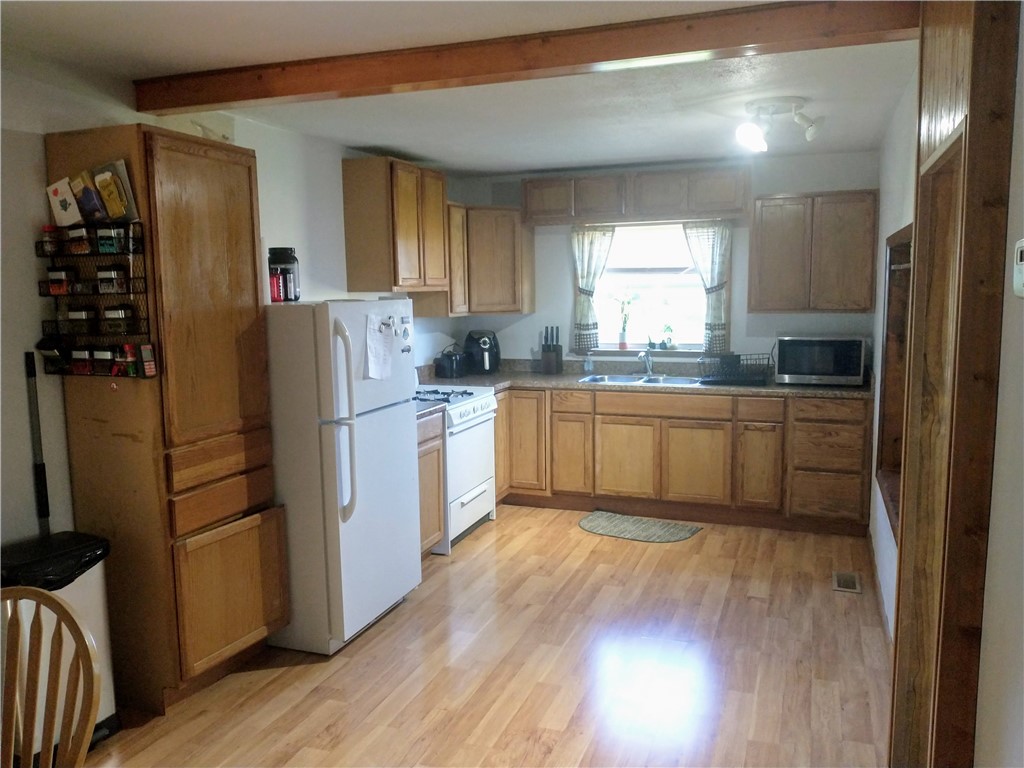 833 Belle Ave, Belle Vernon -  FAY, Pennsylvania image 4