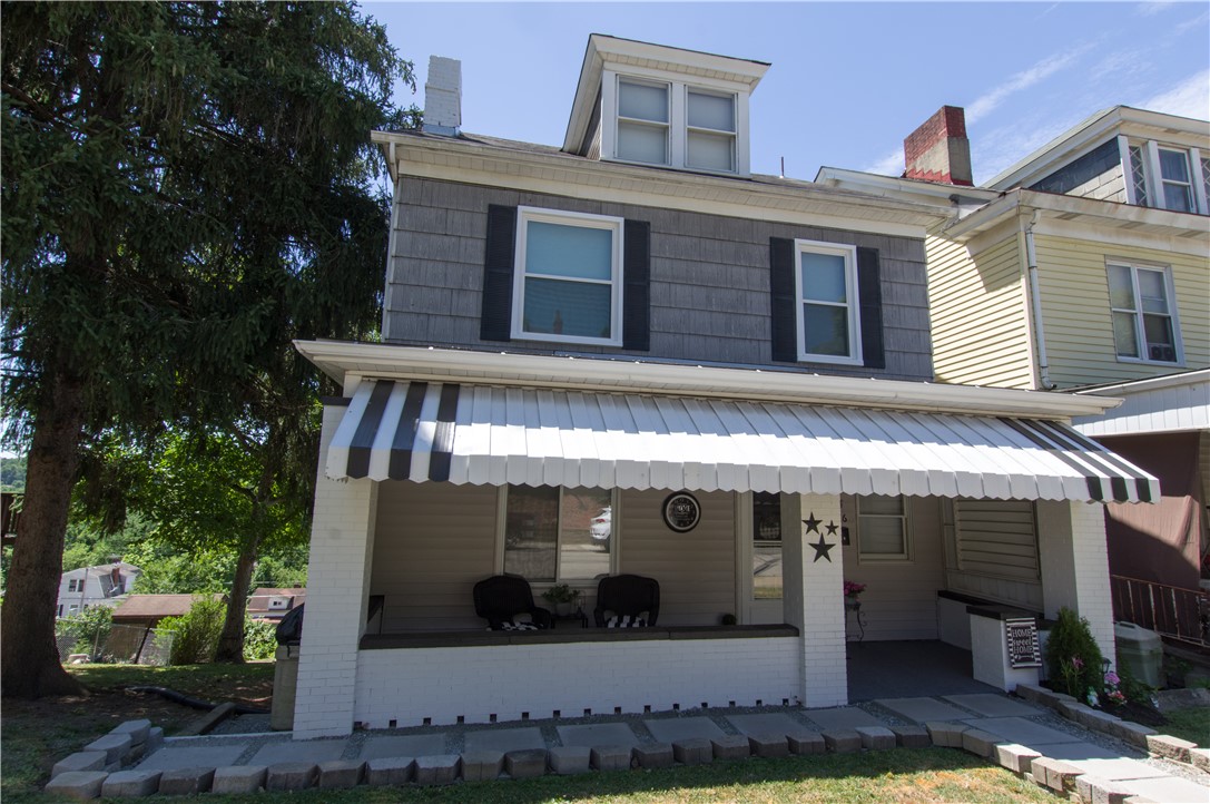 Carrick, Pennsylvania 15210, United States, 4 Bedrooms Bedrooms, ,3 BathroomsBathrooms,Residential,Contingent,108051