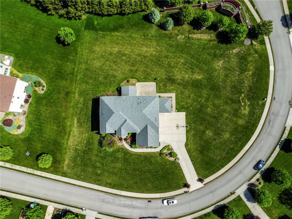 102 Archberry Dr