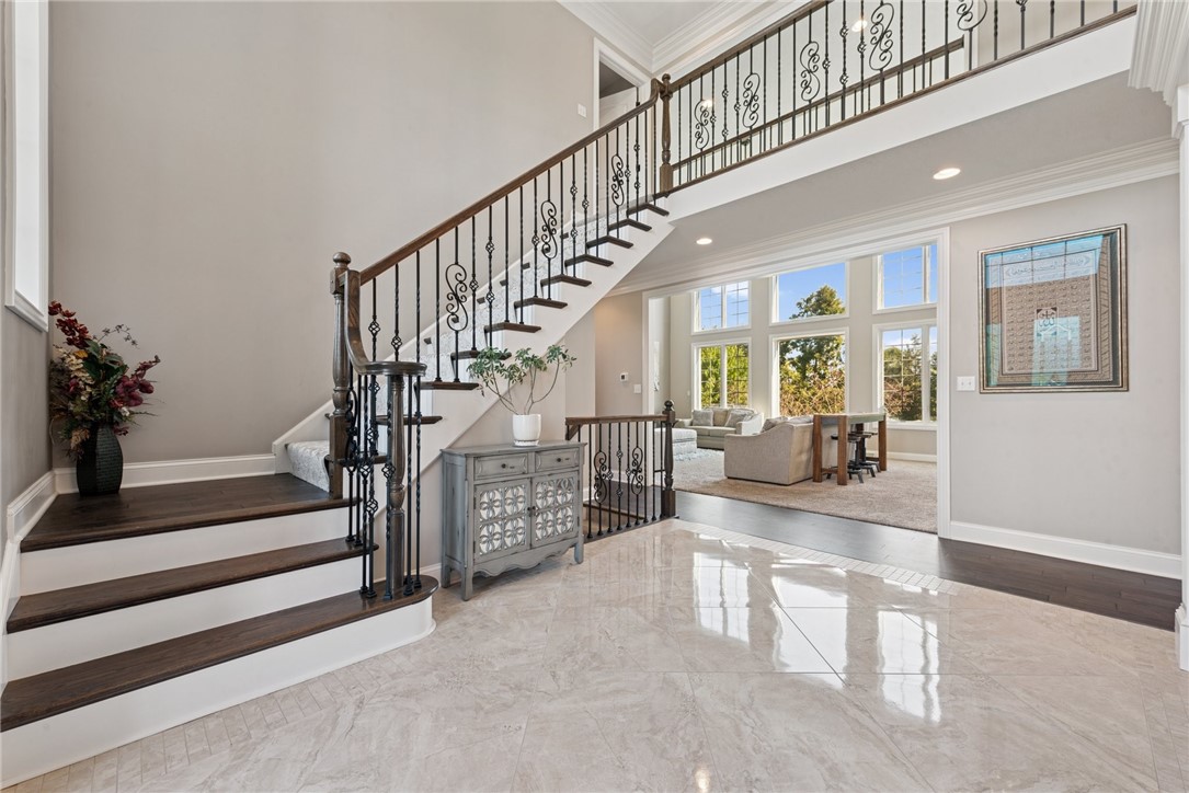 102 Archberry Dr