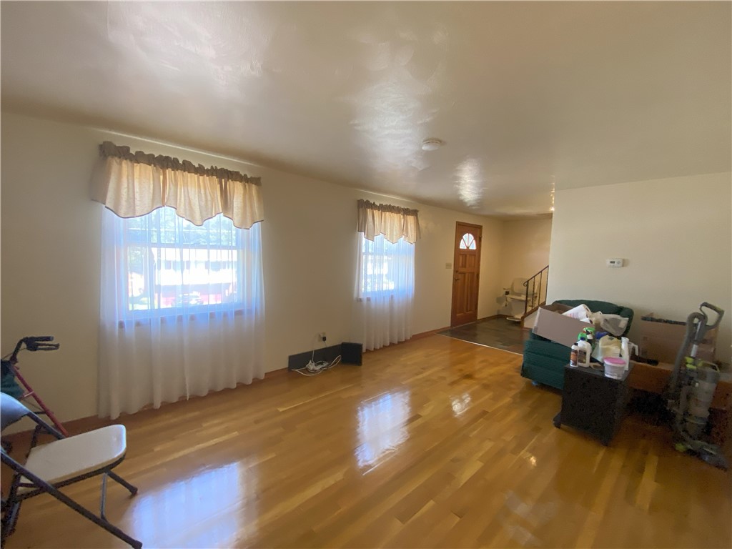 Plum Boro, Pennsylvania 15239, United States, 3 Bedrooms Bedrooms, ,3 BathroomsBathrooms,Residential,Active,86661