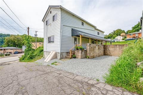 Homes For Sale - 408 Chestnut St St<br/> McKeesport, PA 15132