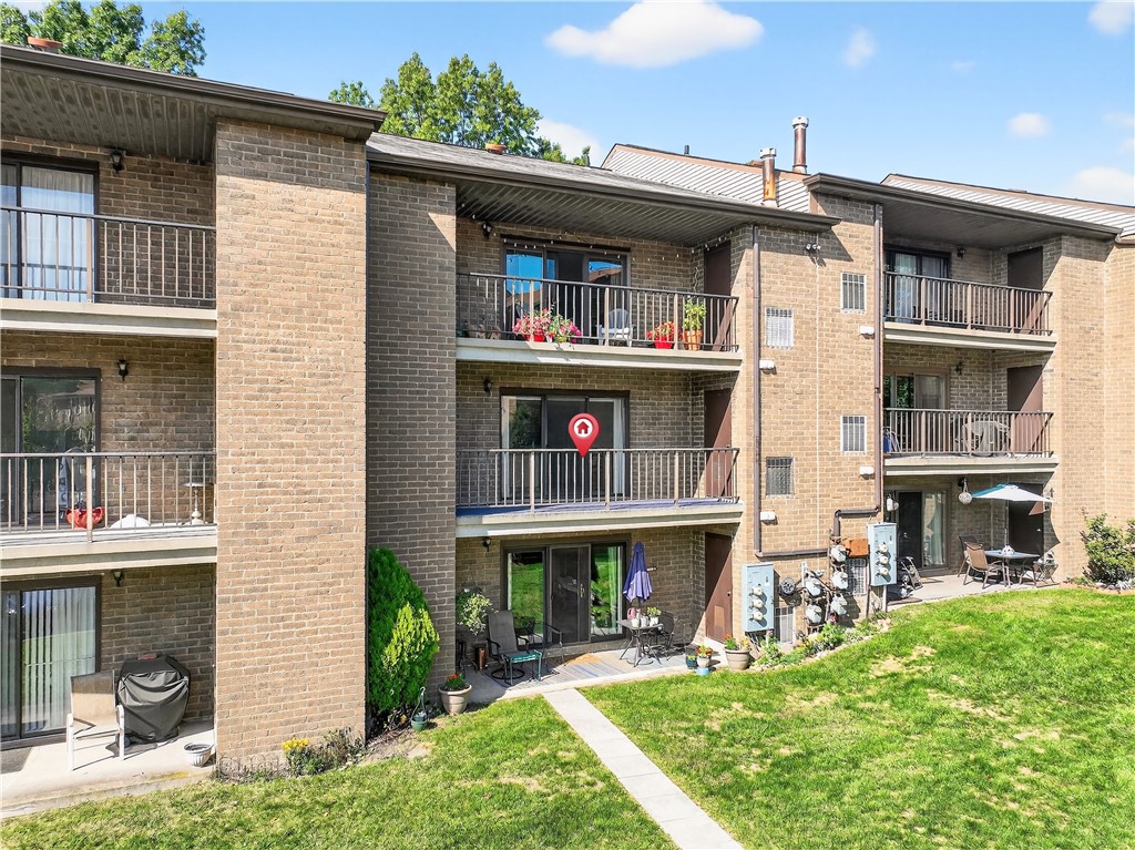 Wilkinsburg, Pennsylvania 15221, United States, 2 Bedrooms Bedrooms, ,2 BathroomsBathrooms,Residential,Pending,222184