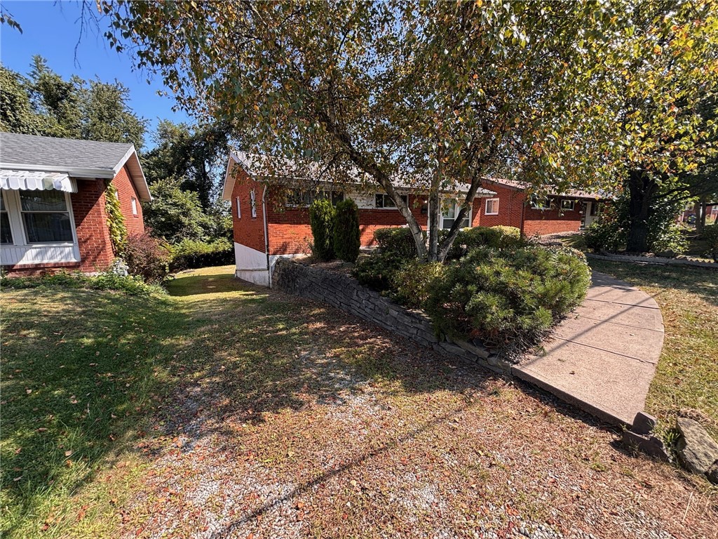 370 Princeton Dr