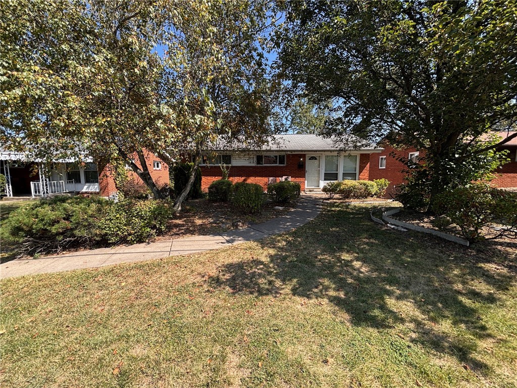370 Princeton Dr
