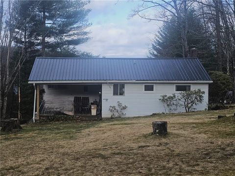 Photo of 97 Robin Ln, Strattanville, PA 16258 (MLS # 1749874)