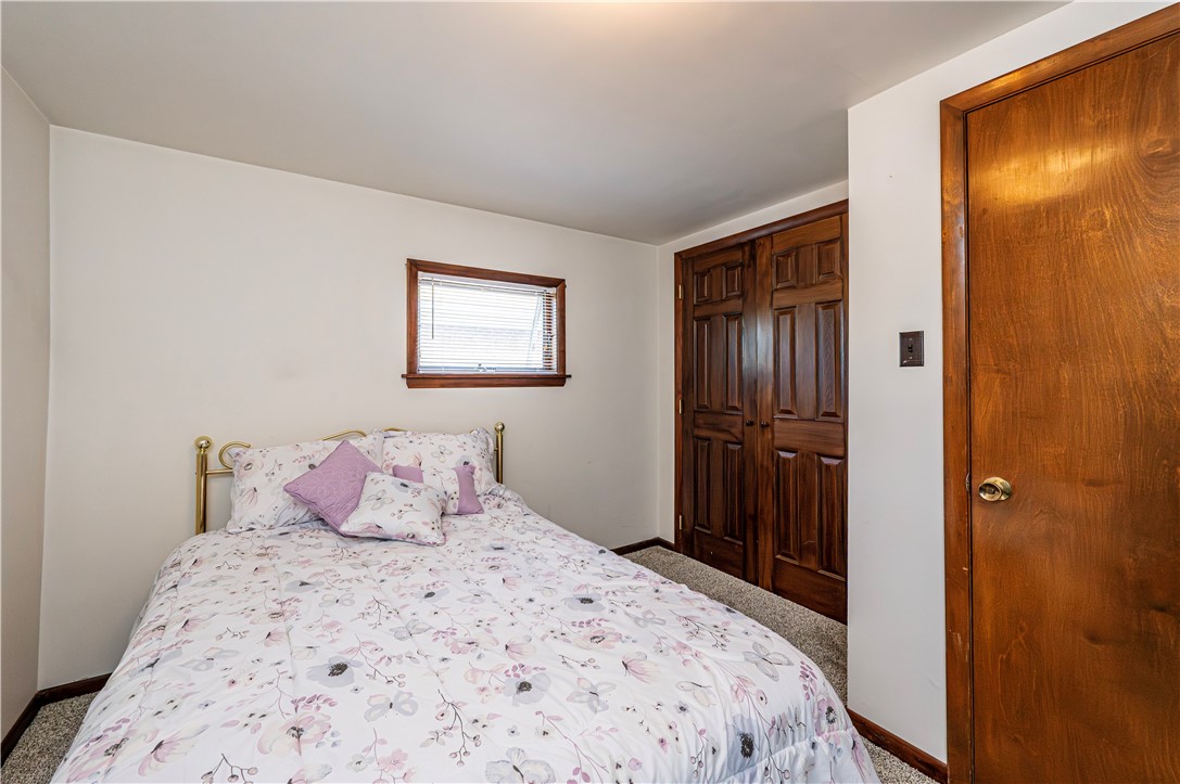 Jeannette, Pennsylvania 15644, United States, 3 Bedrooms Bedrooms, ,3 BathroomsBathrooms,Residential,Pending,212615