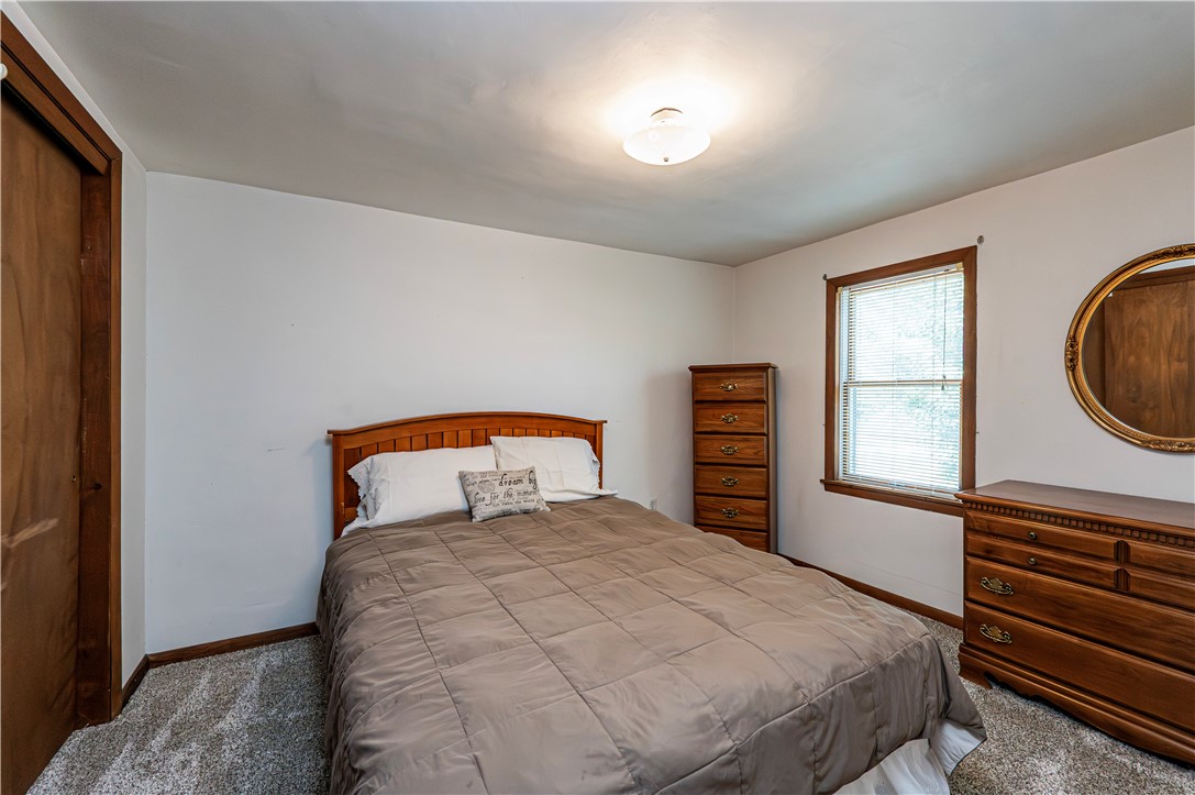 Jeannette, Pennsylvania 15644, United States, 3 Bedrooms Bedrooms, ,3 BathroomsBathrooms,Residential,Pending,212615