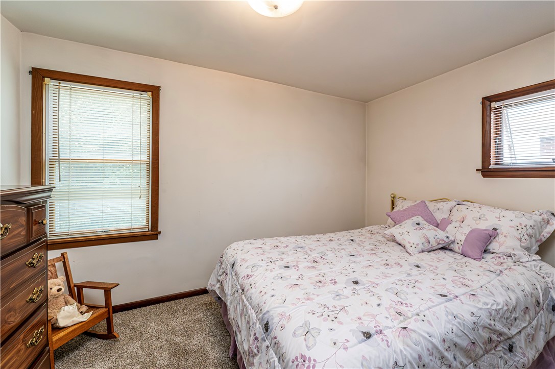 Jeannette, Pennsylvania 15644, United States, 3 Bedrooms Bedrooms, ,3 BathroomsBathrooms,Residential,Pending,212615