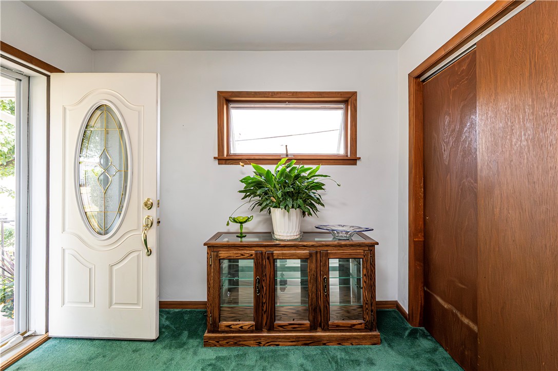 Jeannette, Pennsylvania 15644, United States, 3 Bedrooms Bedrooms, ,3 BathroomsBathrooms,Residential,Pending,212615