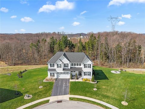 Photo of 110 Ridgetop Dr, Mars, PA 16046 (MLS # 1745557)