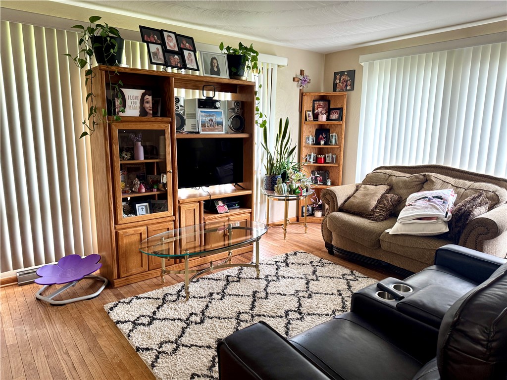 E Butler Boro, Pennsylvania 16029, United States, 9 Bedrooms Bedrooms, ,5 BathroomsBathrooms,Residential,Active,129591