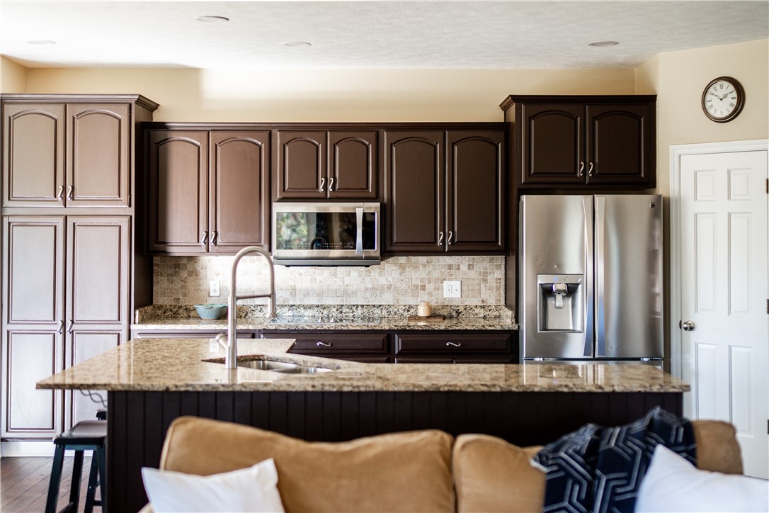 Cranberry Twp, Pennsylvania 16066, United States, 4 Bedrooms Bedrooms, ,4 BathroomsBathrooms,Residential,Pending,105005