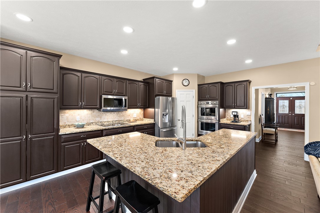 Cranberry Twp, Pennsylvania 16066, United States, 4 Bedrooms Bedrooms, ,4 BathroomsBathrooms,Residential,Pending,105005