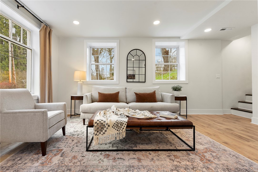 4978 South Pioneer Rd