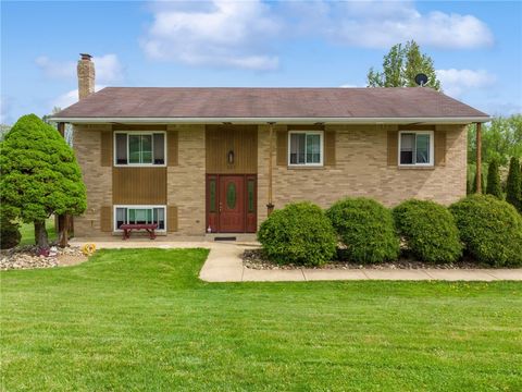 Photo of 517 Pamela Dr, Harrison City, PA 15636 (MLS # 1748770)
