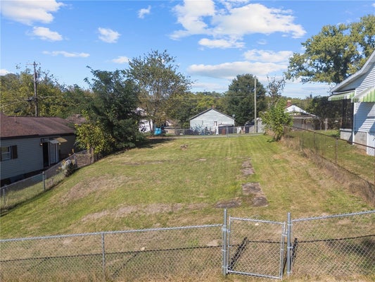 PINE ST, CLARKSVILLE, PA 15322 - Image e9498cfaaa2f100aa519835a66faaf81/3294865589