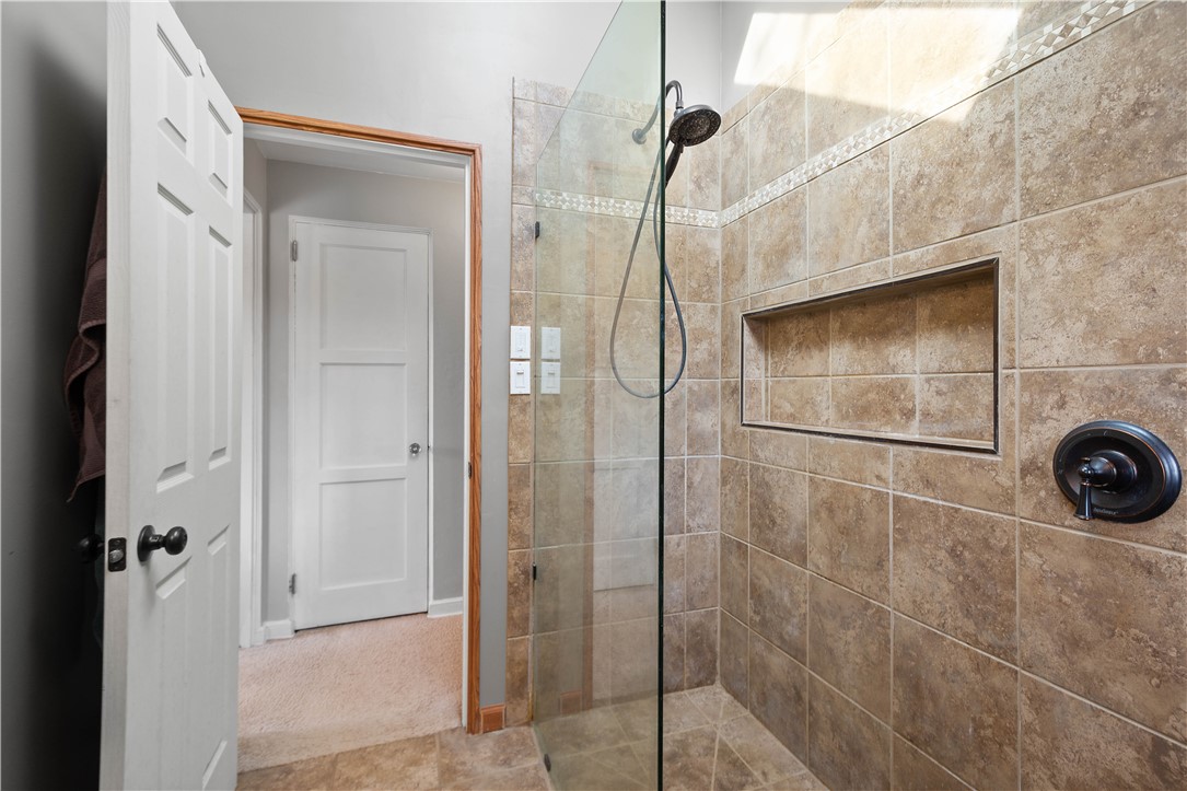 Scott Twp - Sal, Pennsylvania 15220, United States, 3 Bedrooms Bedrooms, ,2 BathroomsBathrooms,Residential,Active,78303