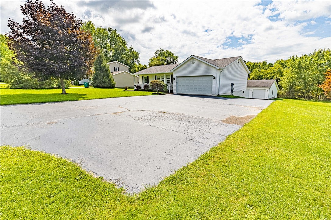 3699 Mitchell Rd