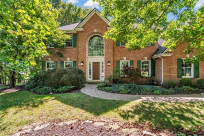 102 Timberlee Drive Connoquenessing Twp PA 16033