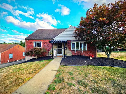 Photo for 2637 Summit St